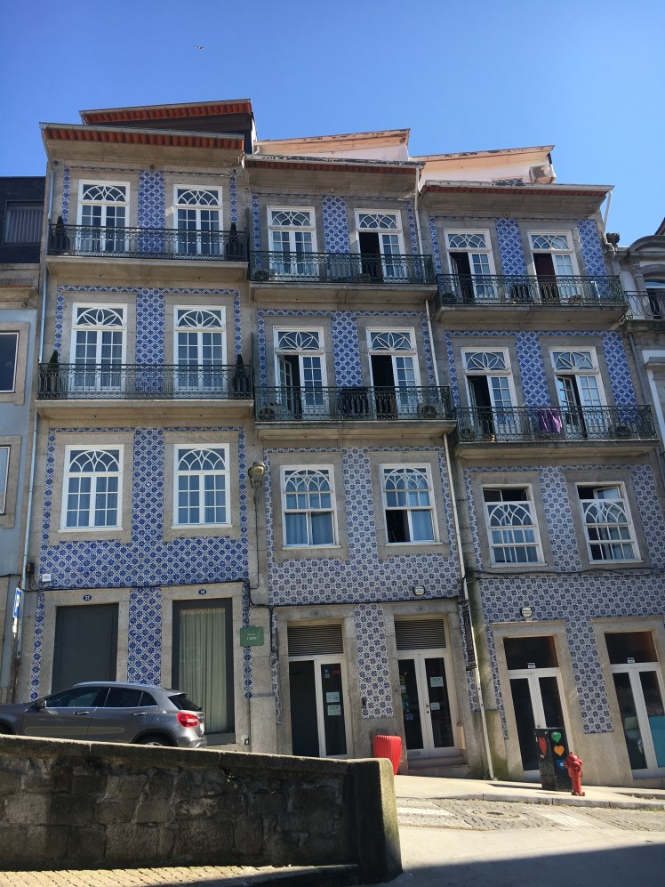 CED997F1-F6E0-4501-8419-2394AE57971B